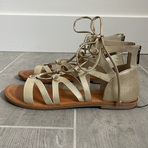 Women's Metallic Jasmyn Gladiator Sandals in Gold - Picture 4 of 5